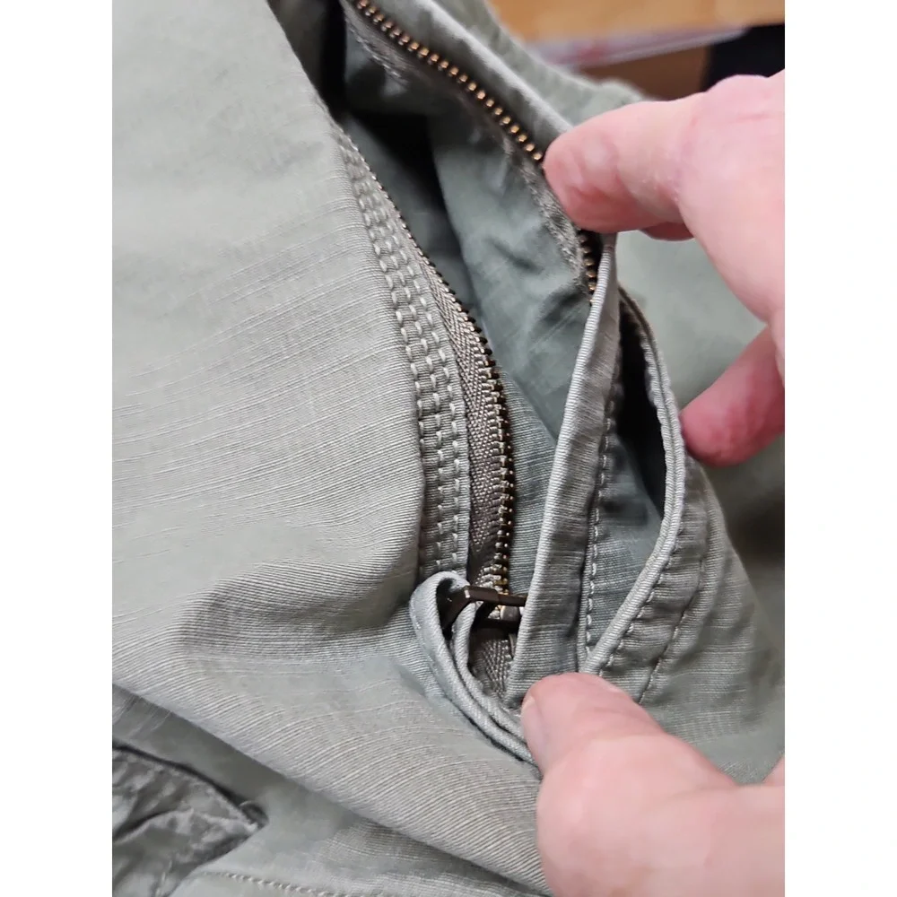 LL Bean Shorts Mens 44  Cargo Utility Pockets Outdoor Casual Hiking
